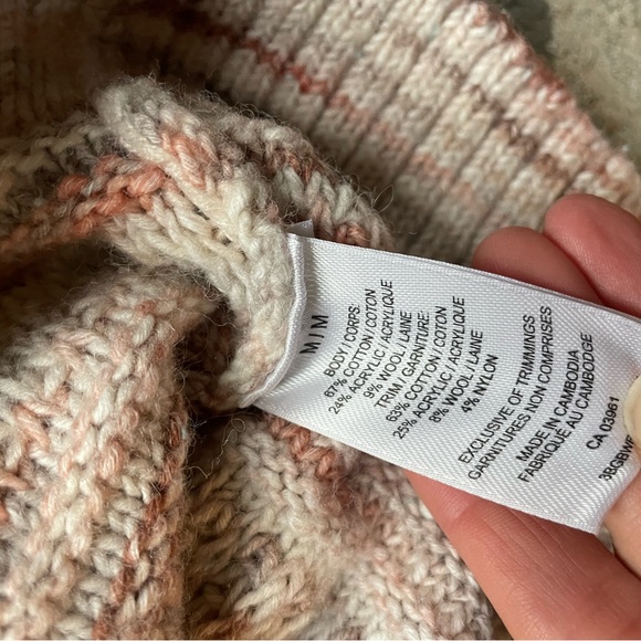 Wind River Knits Sweater Size Medium Neutral Colours with Pink Hue Knitted Cabin - Picture 4 of 4